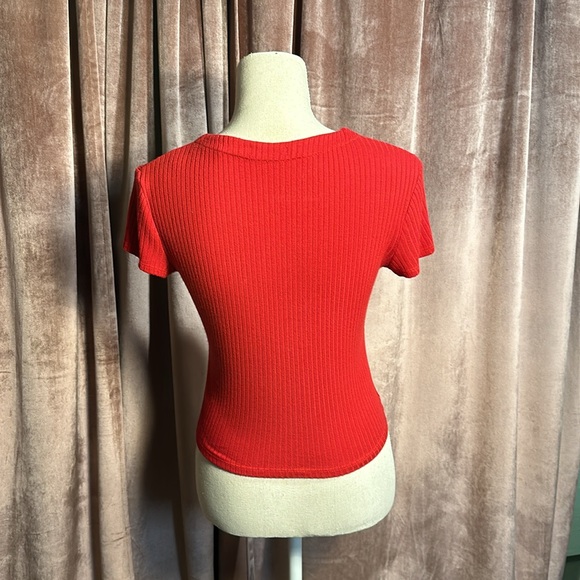 Sz Med Reformation button crop - Picture 3 of 7